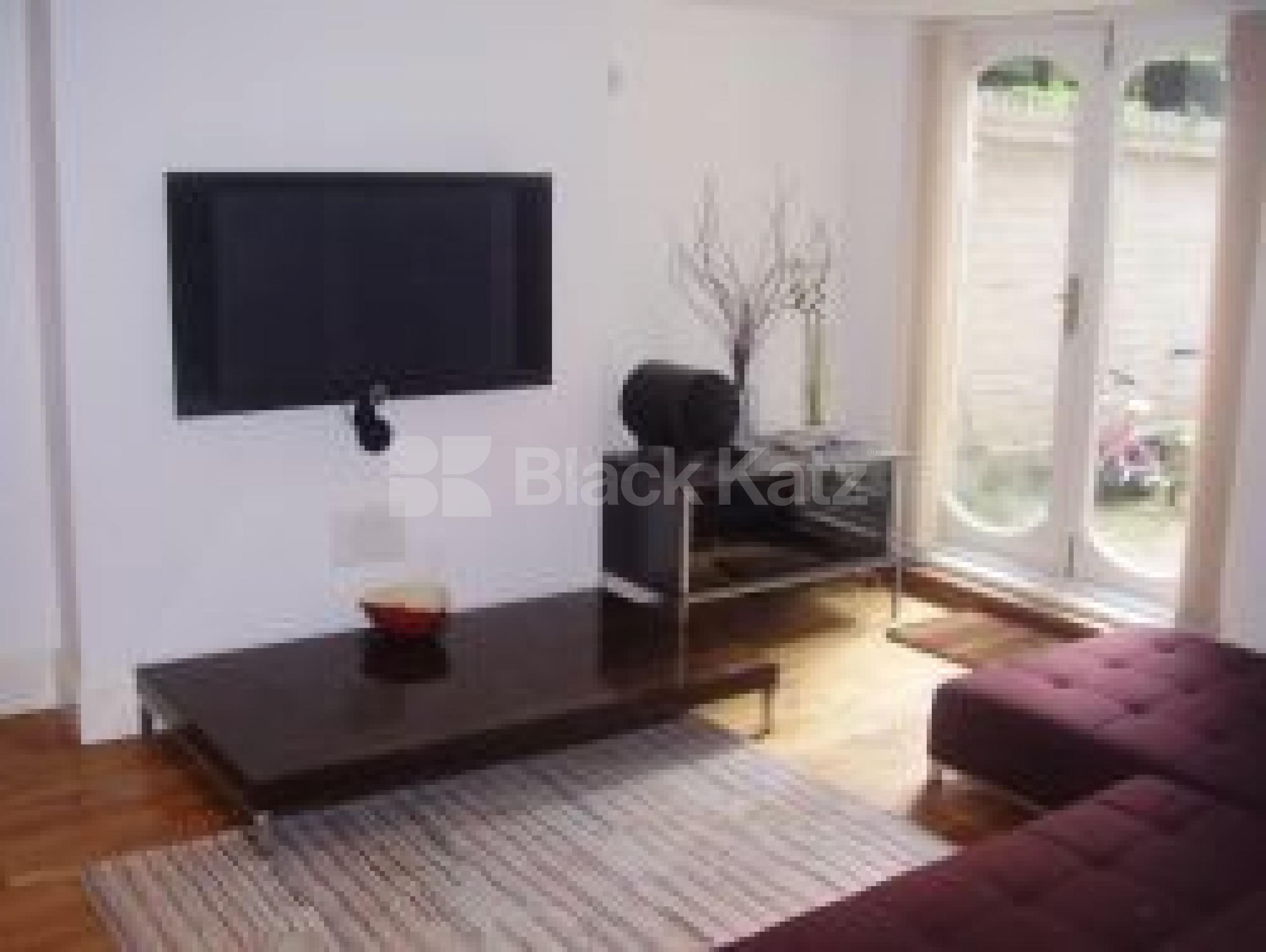 			MUST SEE!, 4 Bedroom, 1 bath, 1 reception House			 Bardolph Road, Tufnell park N7